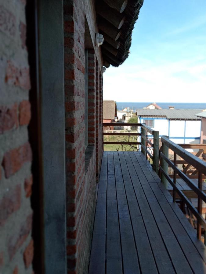 Hostal La Virazon Punta Del Diablo Exterior photo