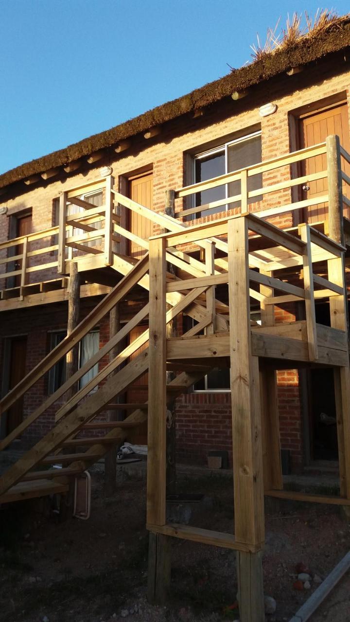 Hostal La Virazon Punta Del Diablo Exterior photo