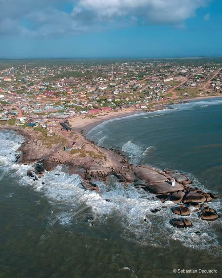 Hostal La Virazon Punta Del Diablo Exterior photo